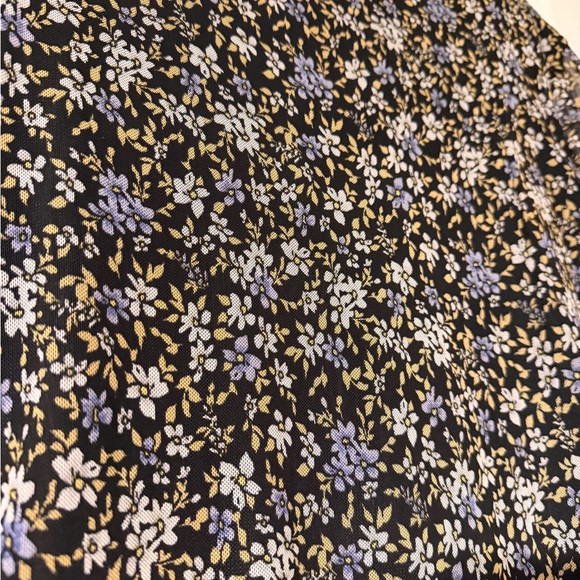 Duetime Maternity Black Floral Short Sleeve Top Size L NWT - Picture 3 of 8